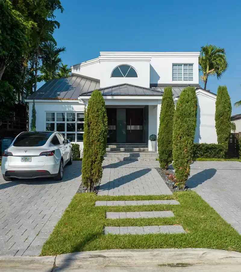 Surfside, Florida — local landmarks and neighborhoods